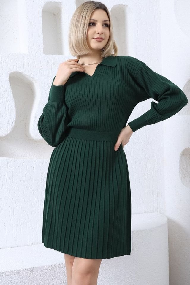 Zümrüt Yeşil Polo Yaka Pileli Triko Elbise