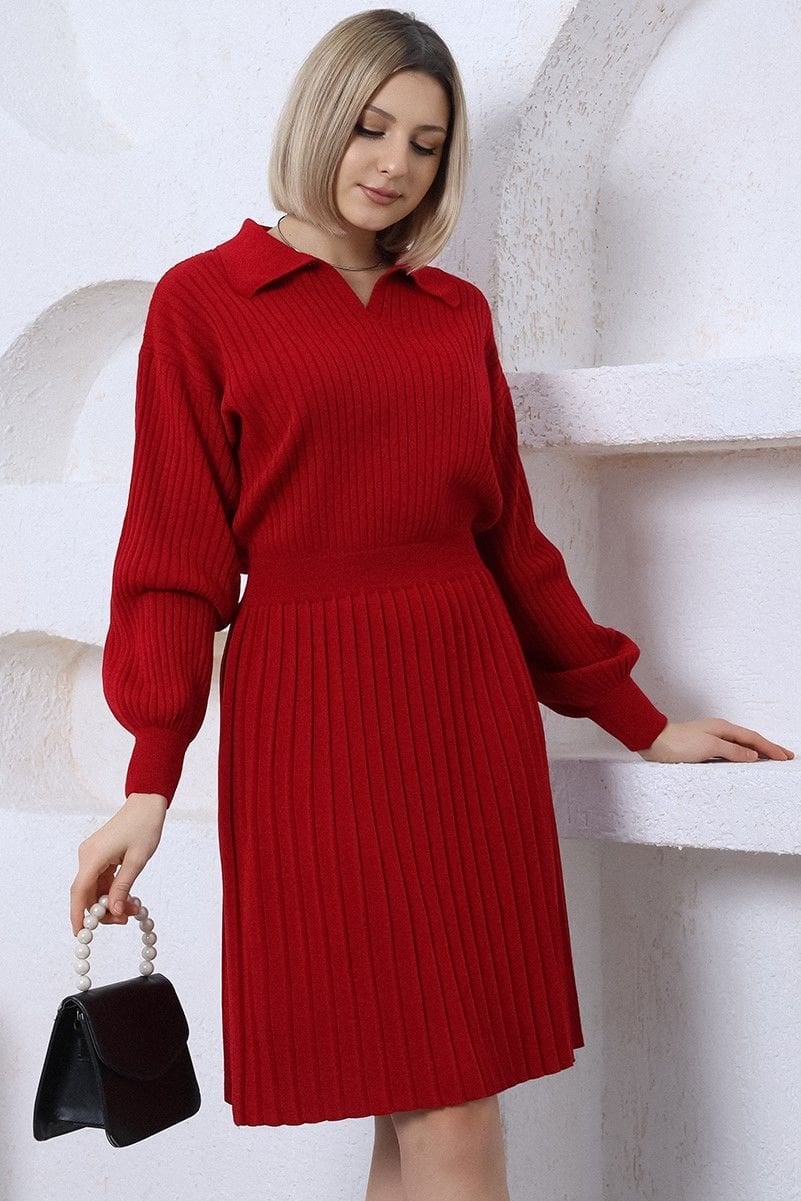 Kırmızı Polo V Yaka Pileli Etekli Triko Elbise