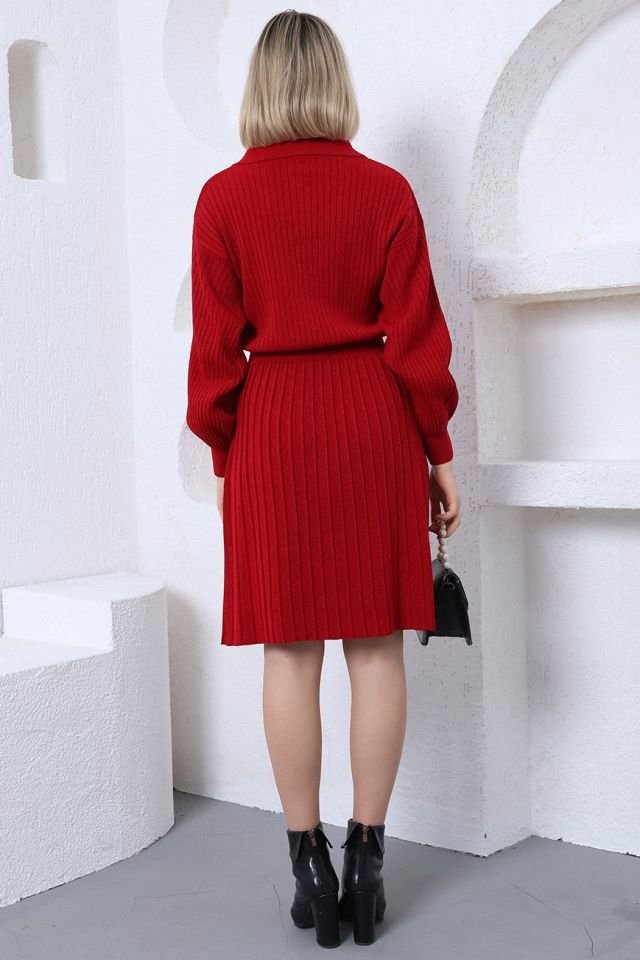 Kırmızı Polo V Yaka Pileli Etekli Triko Elbise