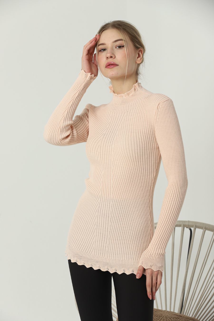 Kadın Kol ve Yaka Ucu Dantel Triko Kazak Pudra