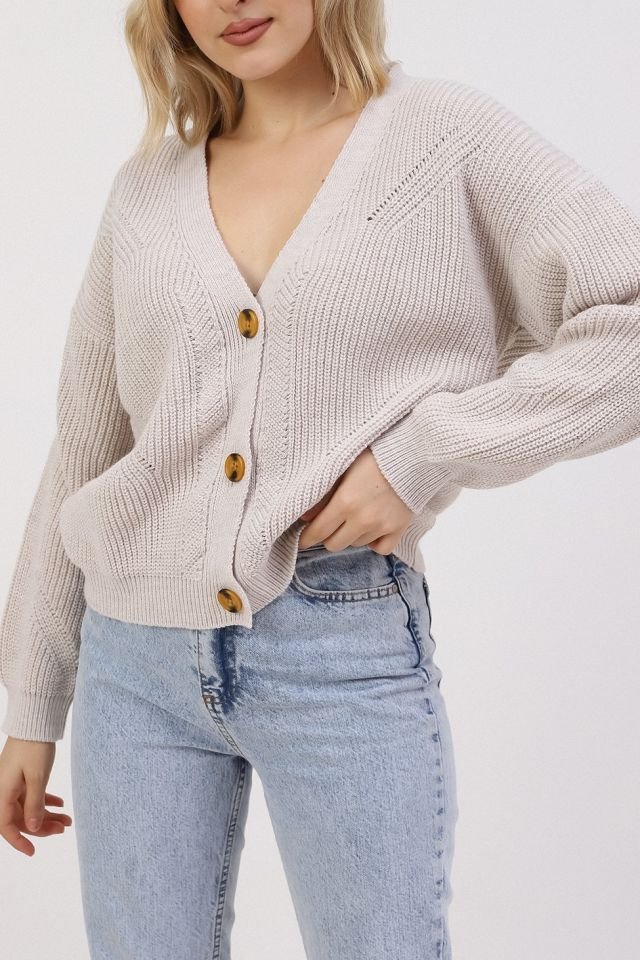 Kadın Bej V Yaka Oversize Düğmeli Triko Hırka