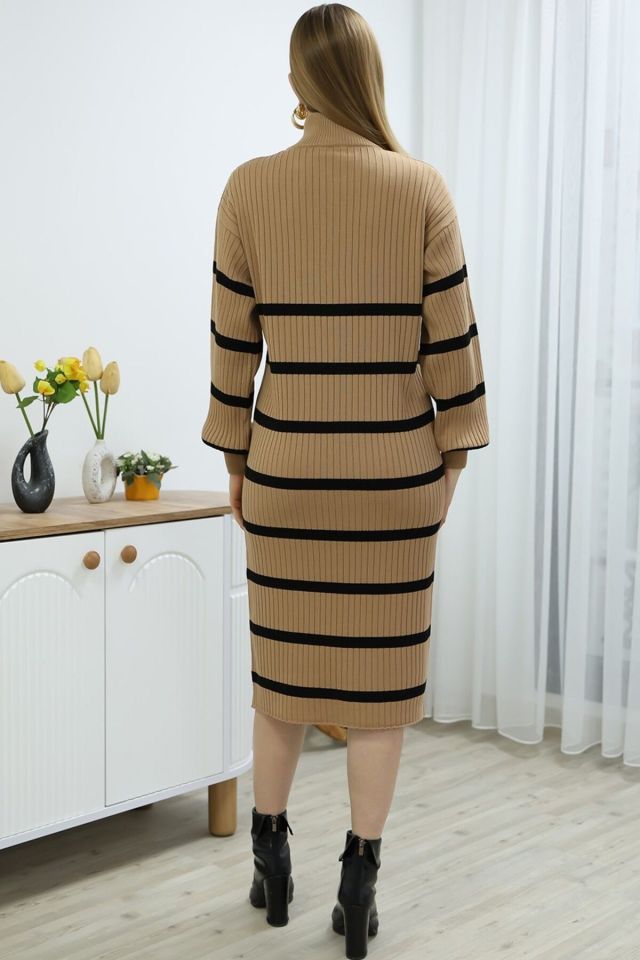 Kadın Kamel Siyah Çizgili Fermuarlı Yarım Balıkçı Uzun Triko Elbise