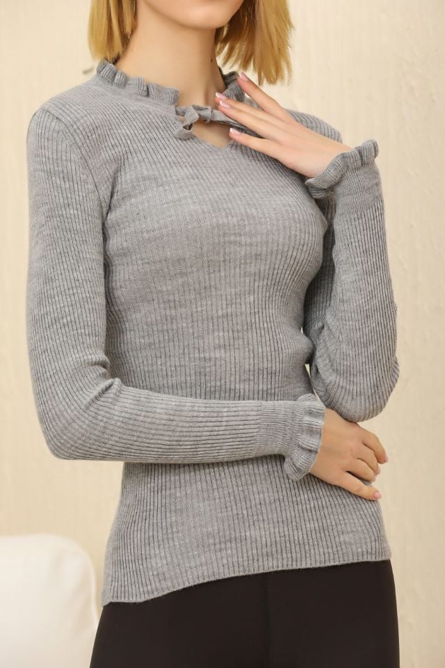 Kadın Yakası Bağcıklı Fırfırlı Triko Kazak Gri