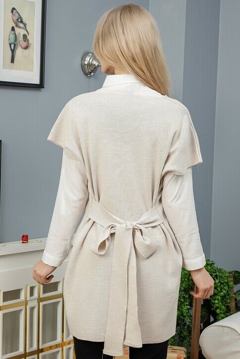 Kadın Bej Kuşaklı V Yaka Yırtmaçlı Uzun Triko Süveter