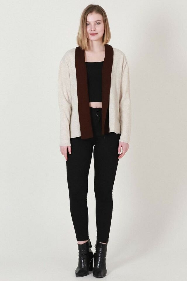 Kadın Bej Kahverengi İki Renk Desenli Kısa Triko Hırka