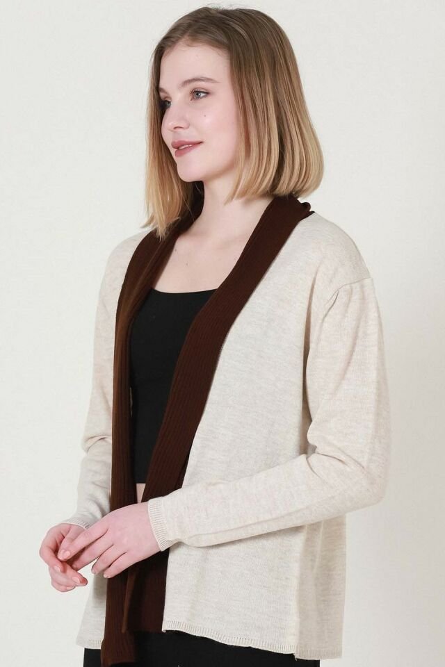 Kadın Bej Kahverengi İki Renk Desenli Kısa Triko Hırka