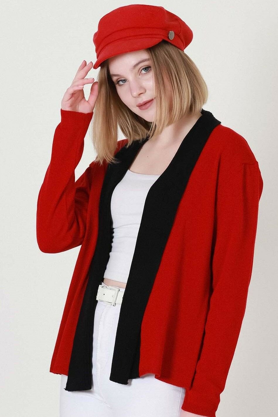 Kadın Kırmızı Siyah İki Renk Desenli Kısa Triko Hırka