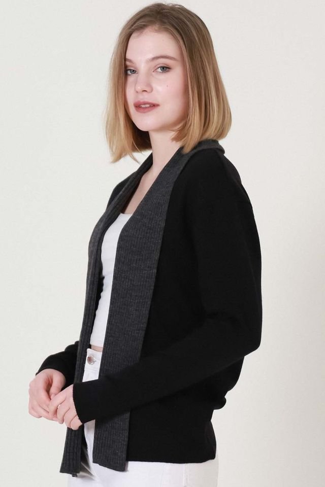 Kadın Siyah Antrasit Gri İki Renk Desenli Kısa Triko Hırka