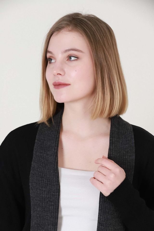 Kadın Siyah Antrasit Gri İki Renk Desenli Kısa Triko Hırka