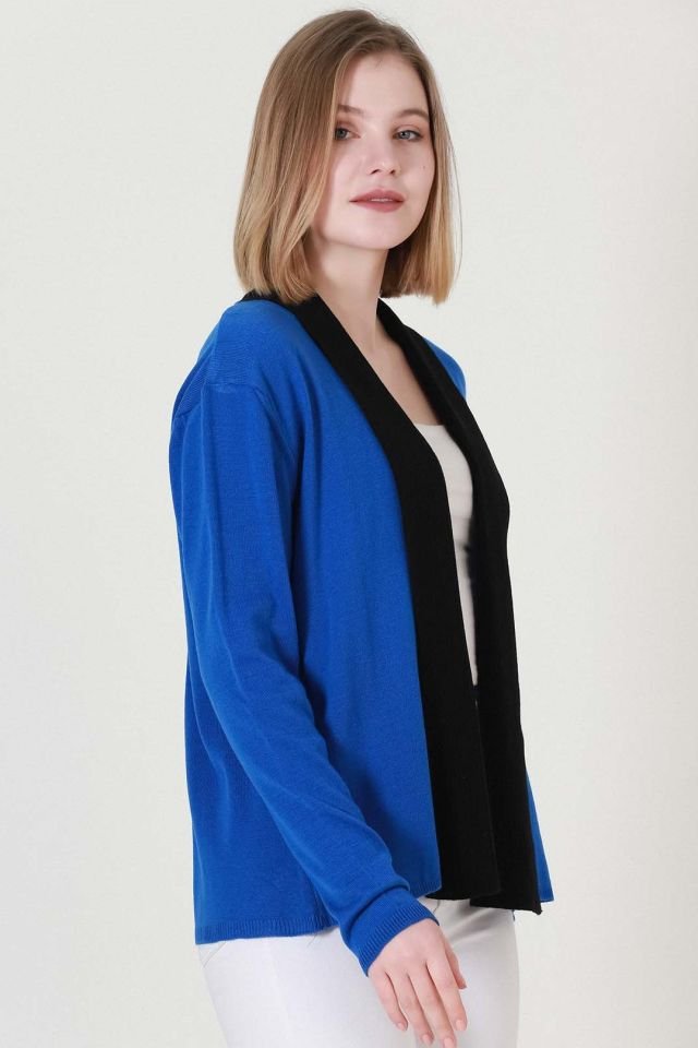 Kadın Saks Siyah İki Renk Desenli Kısa Triko Hırka