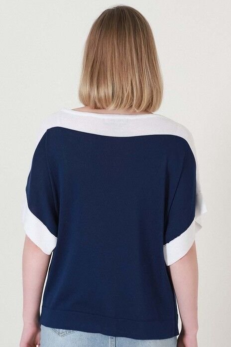 Kadın Lacivert Ekru Kuşaklı Yazlık İnce Triko Bluz