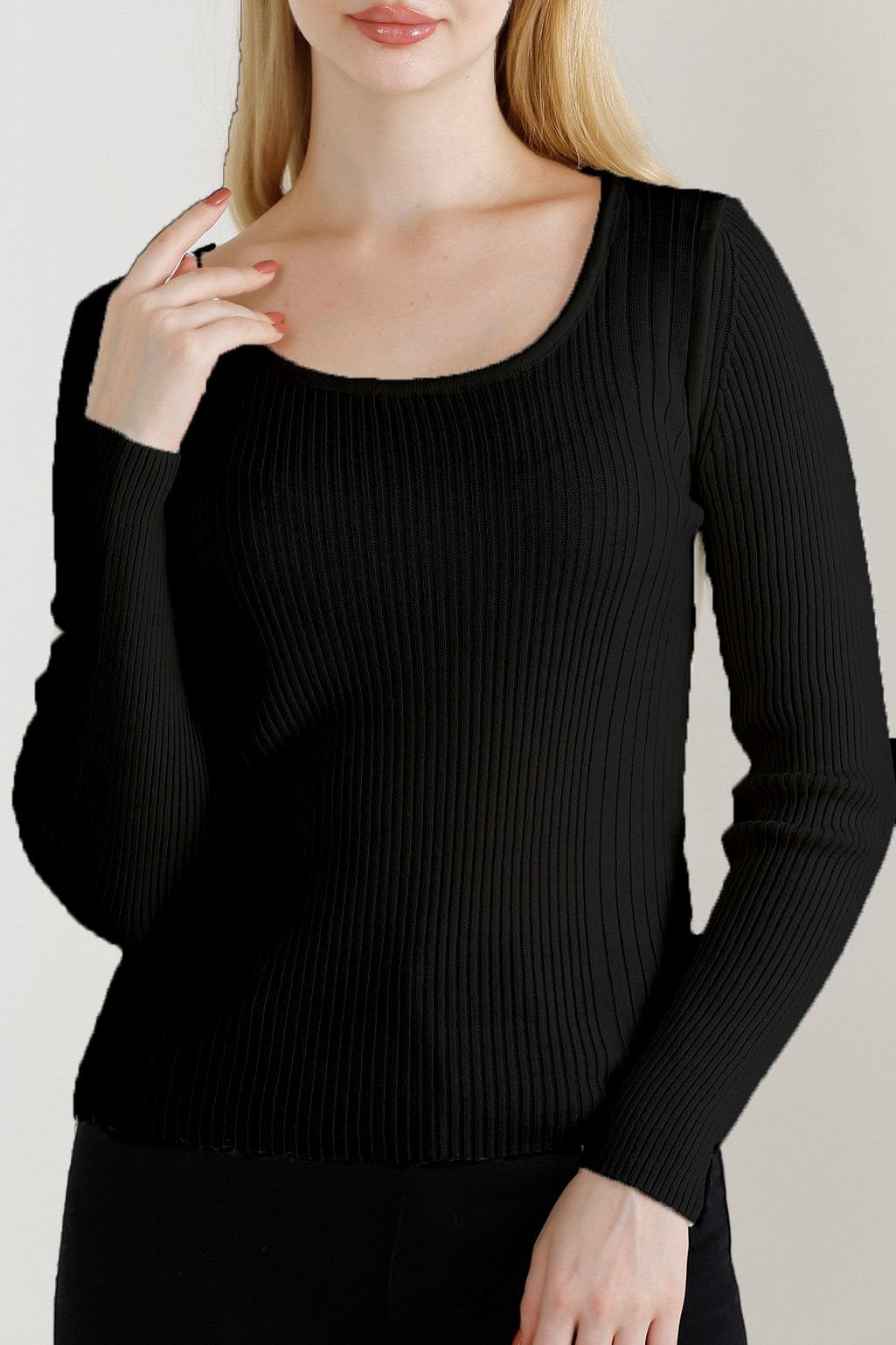 Kadın Siyah Kare Yaka Triko Kazak