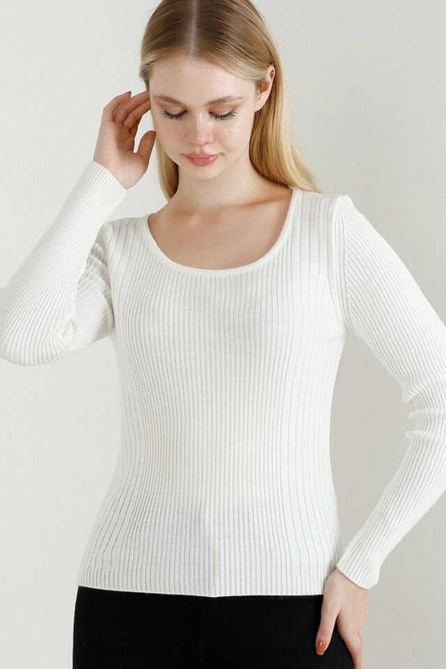 Kadın Ekru Kare Yaka Triko Kazak