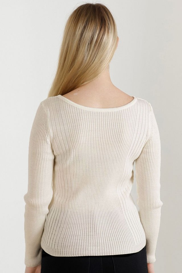 Kadın Bej Kayık Yaka Triko Kazak