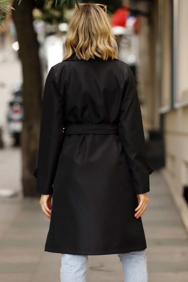 Kadın Siyah Düğmeli Su İtici Kuşaklı Kol Kemerli Trençkot