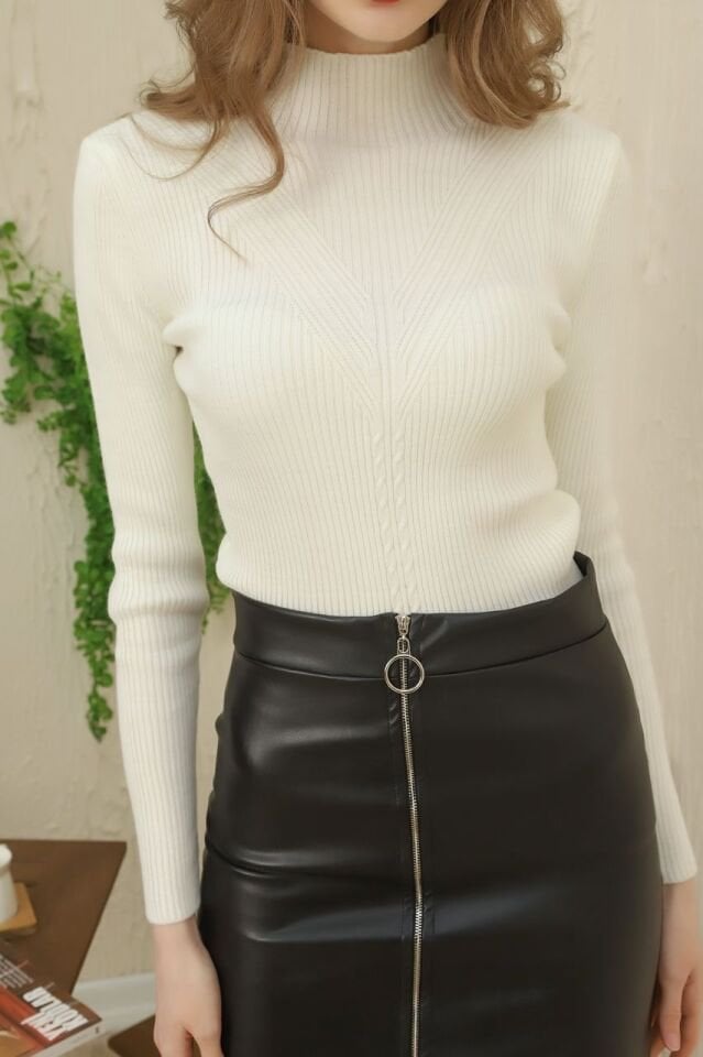 Kadın Boğazlı Fitilli Saç Örgü Desenli Yumuşak Triko Kazak Ekru