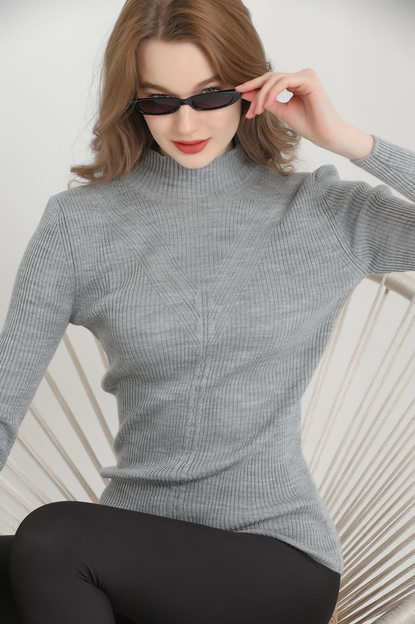 Kadın Boğazlı Fitilli Saç Örgü Desenli Yumuşak Triko Kazak Gri