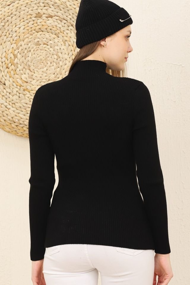 Kadın Boğazlı Fitilli Saç Örgü Desenli Yumuşak Triko Kazak Siyah