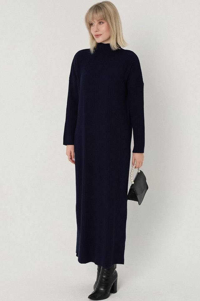 Kadın Lacivert Dik Yaka Uzun Triko Elbise