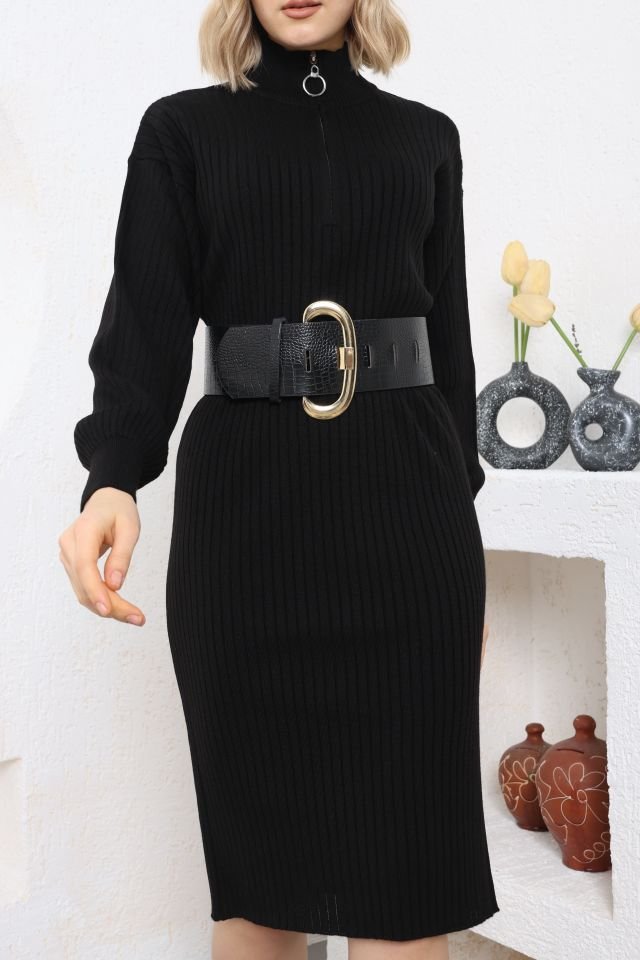 Siyah Fermuarlı Yarım Balıkçı Uzun Triko Elbise