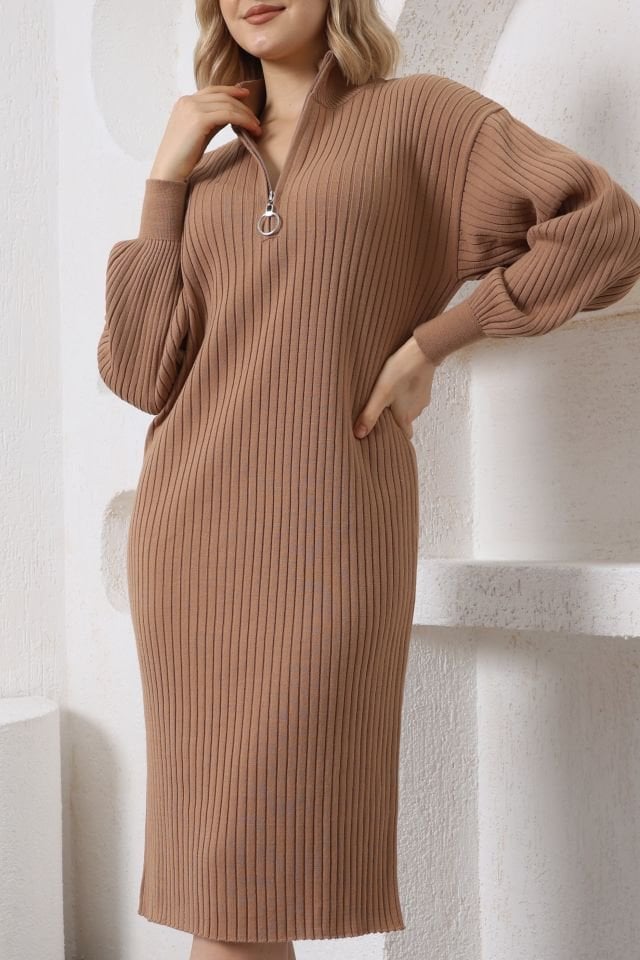 Kamel Fermuarlı Yarım Balıkçı Uzun Triko Elbise