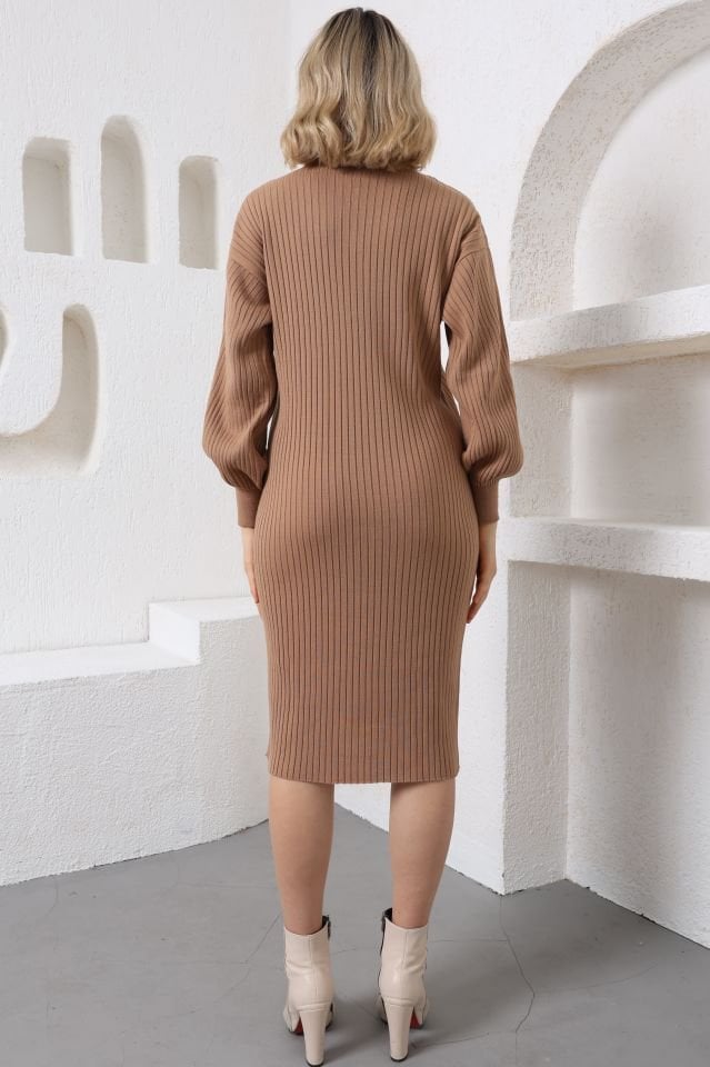 Kamel Fermuarlı Yarım Balıkçı Uzun Triko Elbise