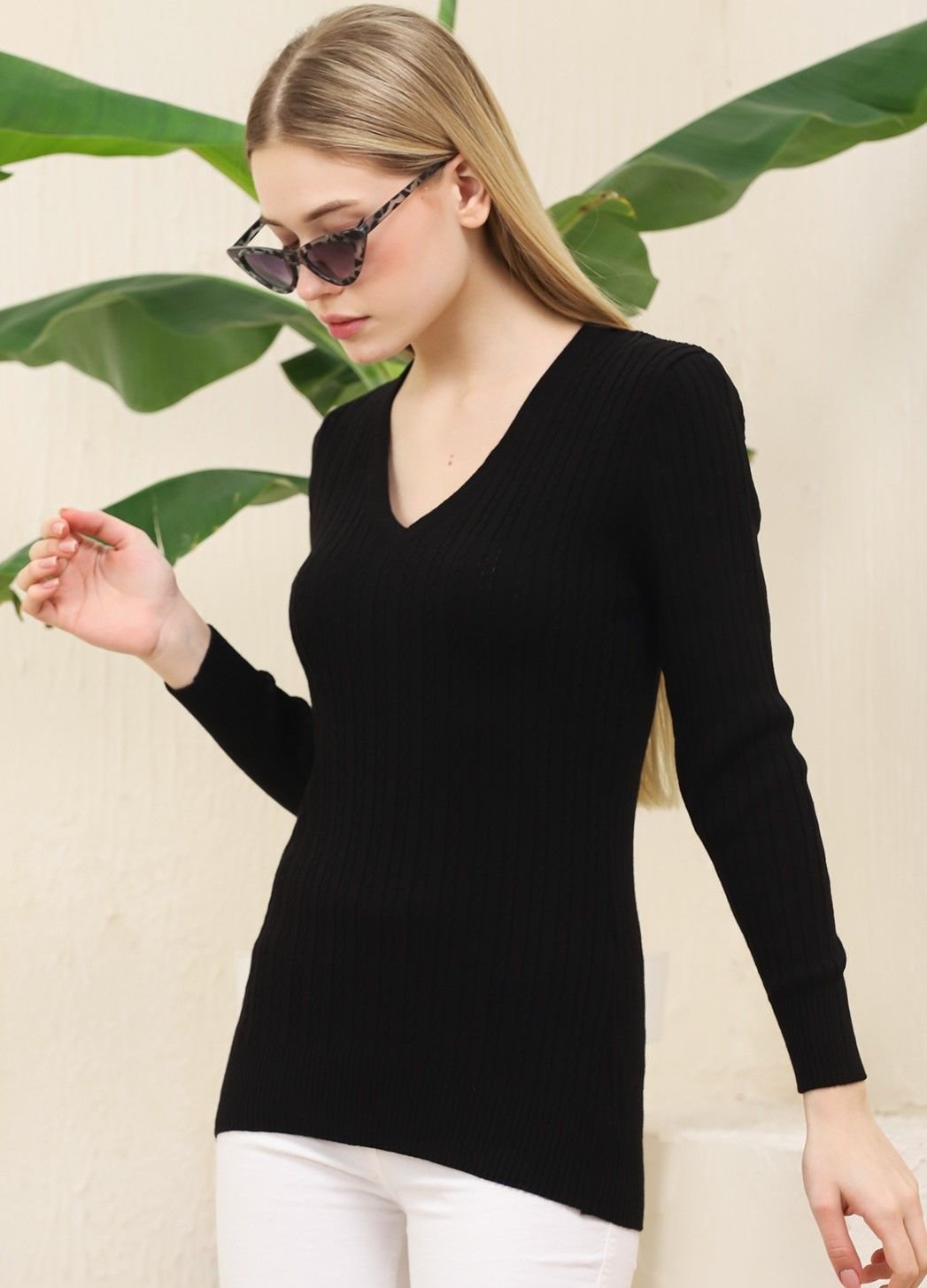 Kadın V Yaka Saç Örgü Triko Kazak Siyah