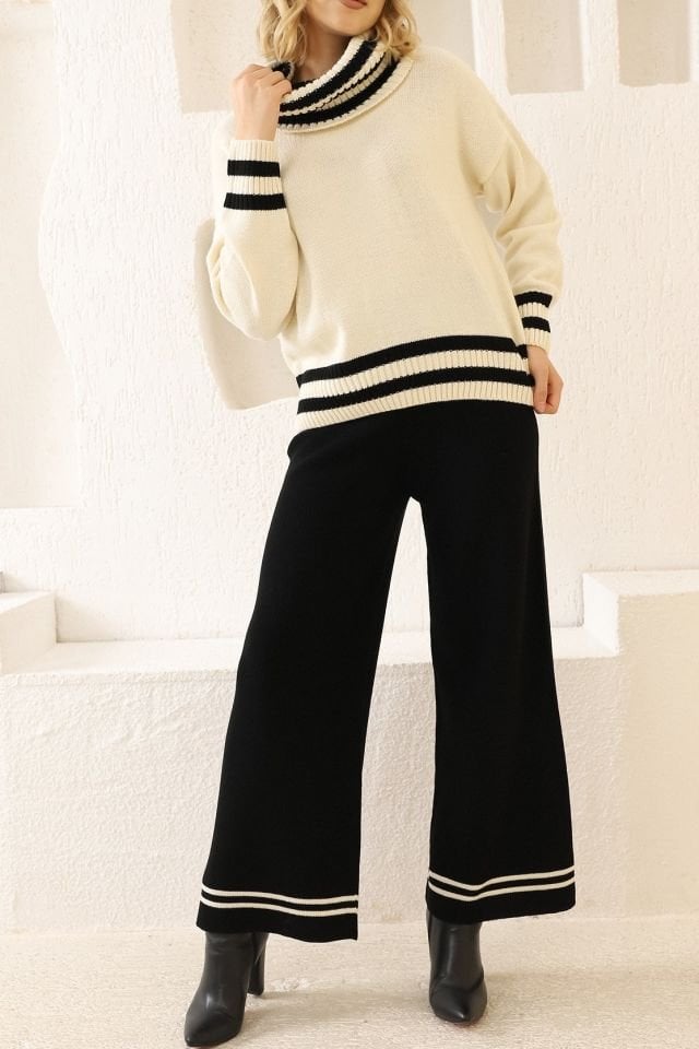 Kadın Krem Siyah Çizgili Degaje Yaka Oversize Kazak Pantolon İkili Takım